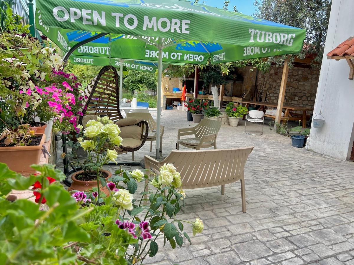 Elpis Guest House Himara Kültér fotó