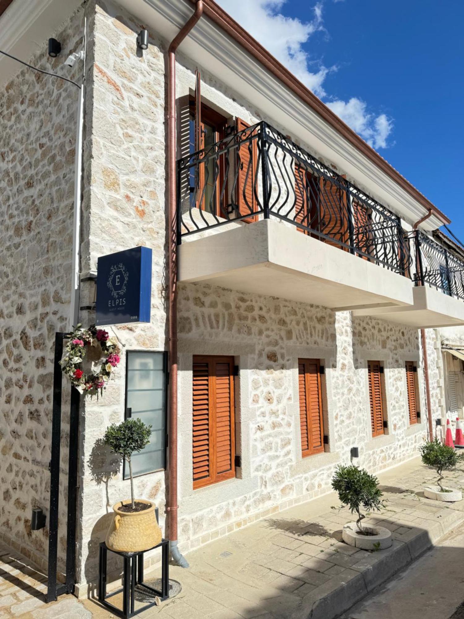 Elpis Guest House Himara Kültér fotó