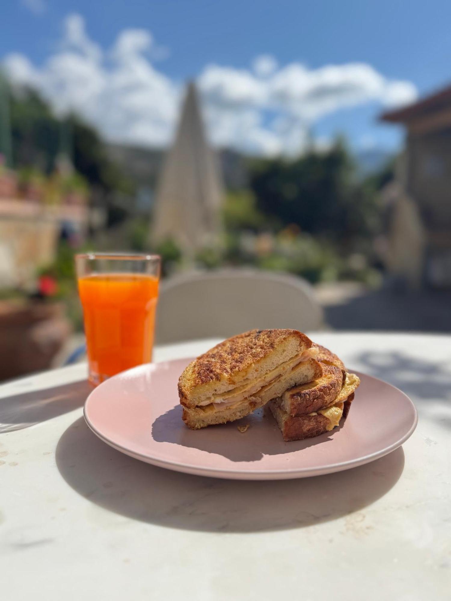 Elpis Guest House Himara Kültér fotó